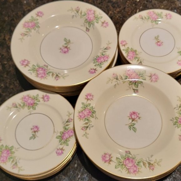 Vintage Royal Cathay Porcelain China 12 Salad / 13 Dessert Plates - Picture 4 of 4